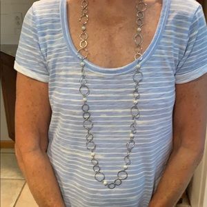 Silver and faux pearl neckalce